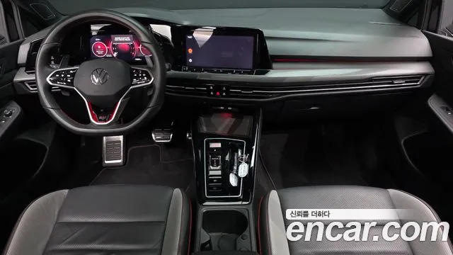 Volkswagen Golf — интерьер