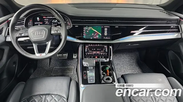 Audi Q8 — интерьер