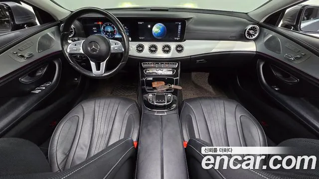 Mercedes-Benz CLS-класс — интерьер