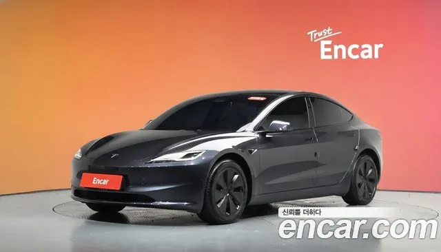 Tesla Model 3 — экстерьер