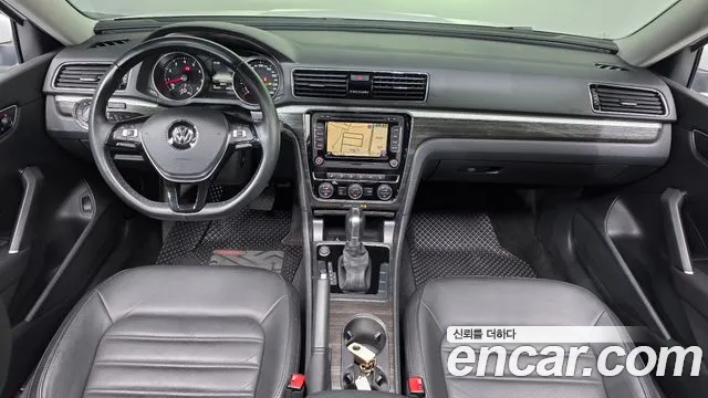 Volkswagen Passat — интерьер