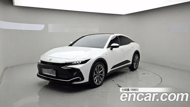 Toyota Crown — экстерьер