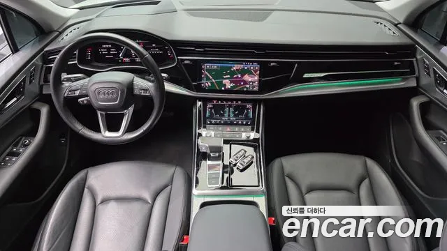 Audi Q7 — интерьер