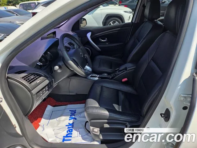 Renault Korea SM3 — интерьер