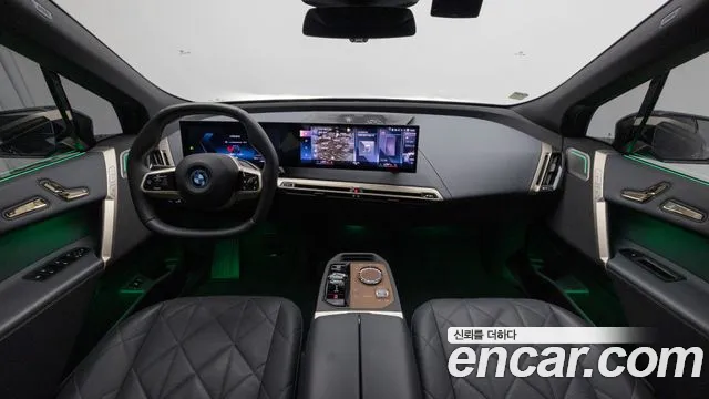 BMW iX — интерьер