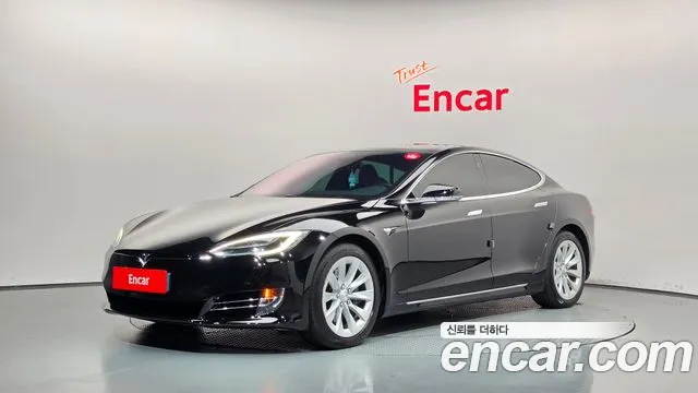 Tesla Model S — экстерьер