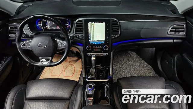 Renault Korea SM6 — интерьер