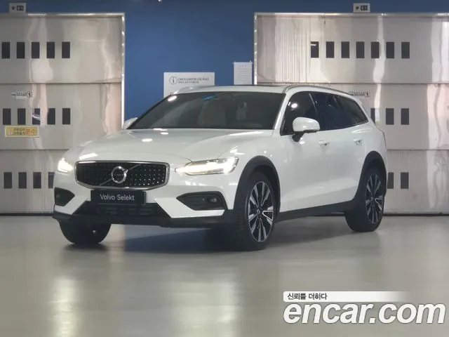 Volvo V60 — экстерьер