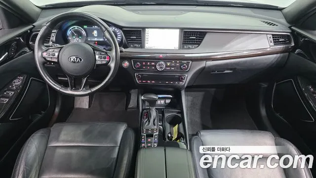 Kia K7 — интерьер