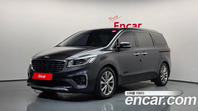Kia Carnival — экстерьер