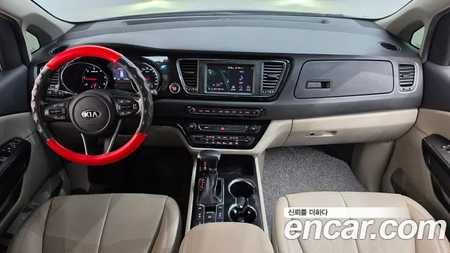 Kia Carnival — интерьер