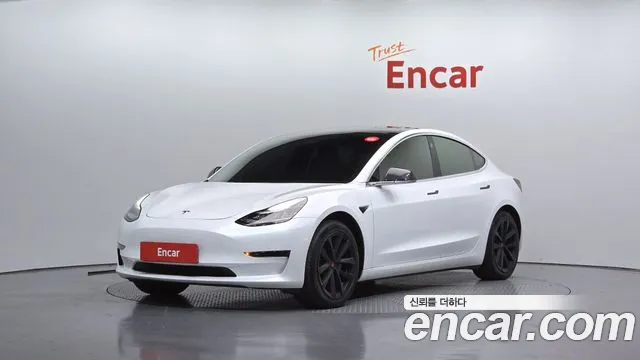 Tesla Model 3 — экстерьер