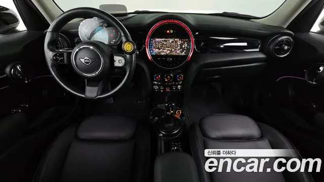 MINI Cooper — интерьер