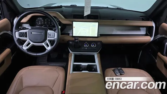 Land Rover Defender — интерьер