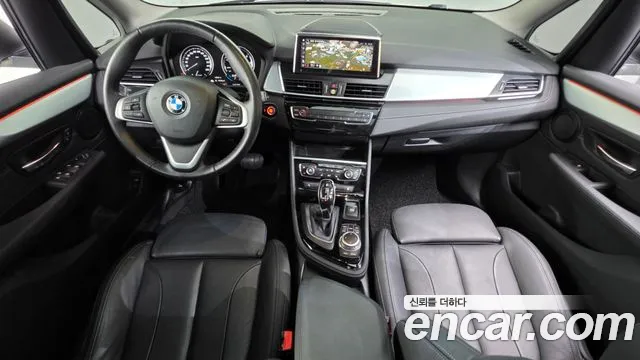 BMW 2 серия — интерьер