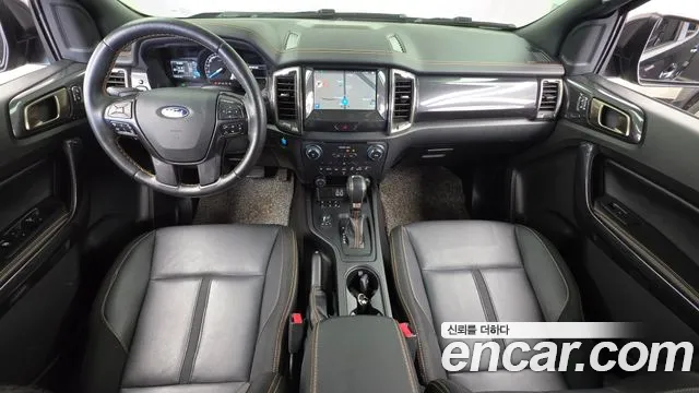 Ford Ranger — интерьер