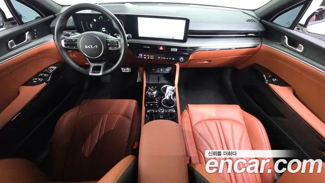 Kia K5 — интерьер