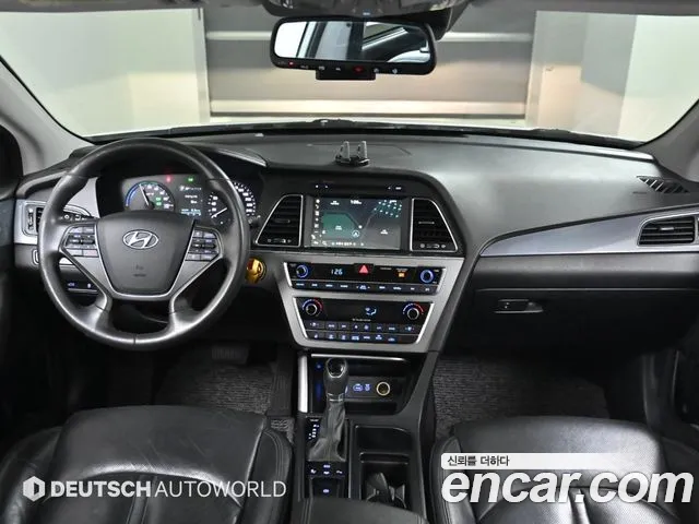 Hyundai Sonata — интерьер