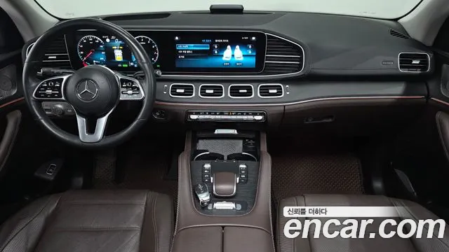 Mercedes-Benz GLE-класс — интерьер