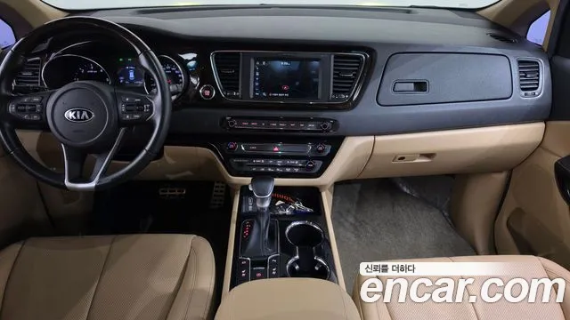Kia Carnival — интерьер