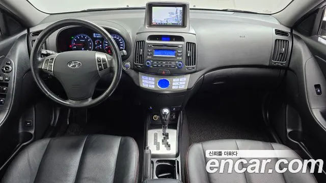 Hyundai Elantra — интерьер