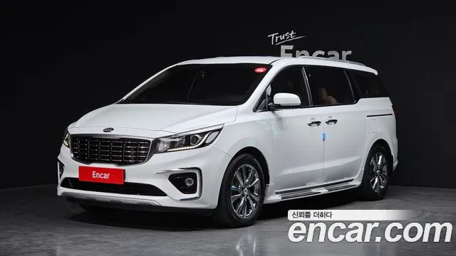 Kia Carnival — экстерьер