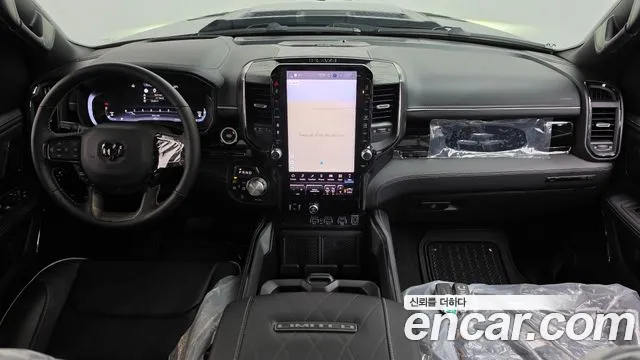 Dodge Ram Pickup — интерьер