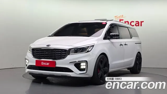Kia Carnival — экстерьер
