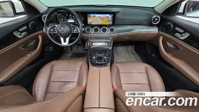 Mercedes-Benz E-класс — интерьер