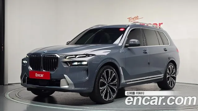 BMW X7 — экстерьер