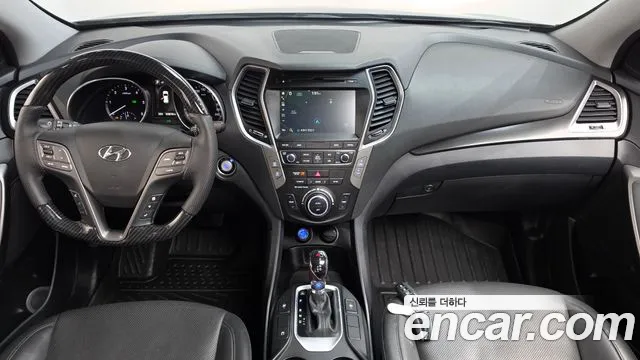 Hyundai Santa Fe — интерьер