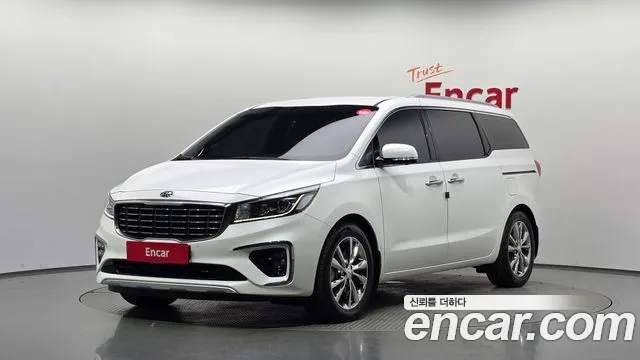Kia Carnival — экстерьер