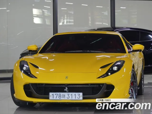 Ferrari 812 — экстерьер