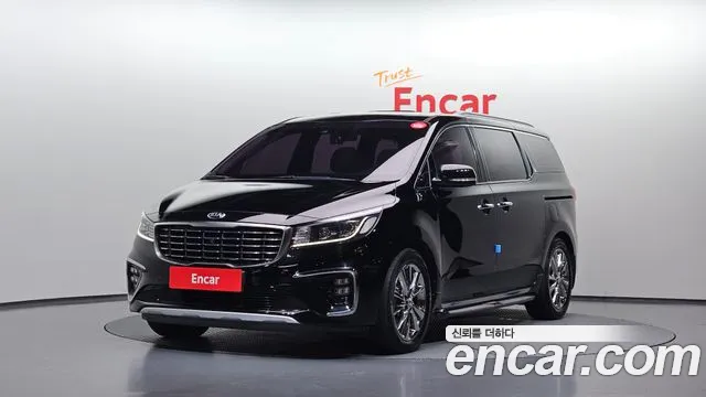 Kia Carnival — экстерьер