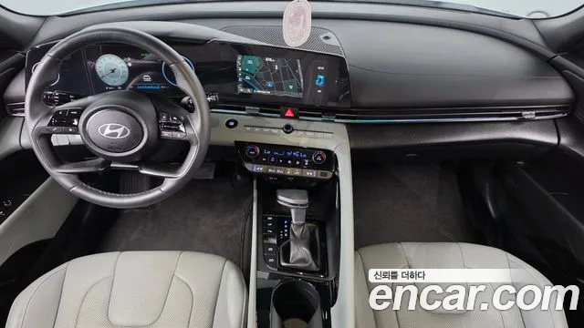 Hyundai Elantra — интерьер