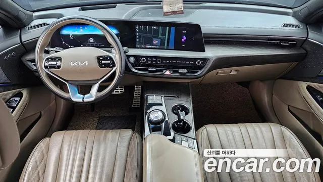 Kia K8 — интерьер