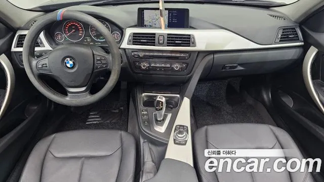 BMW 3 серия — интерьер