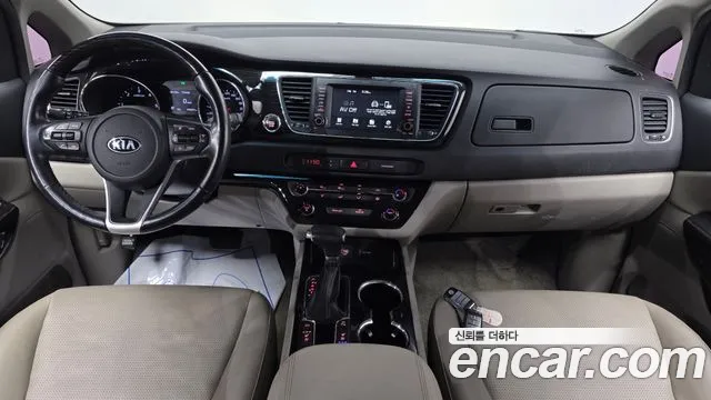 Kia Carnival — интерьер