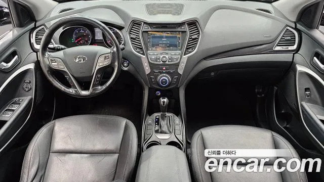 Hyundai Santa Fe — интерьер