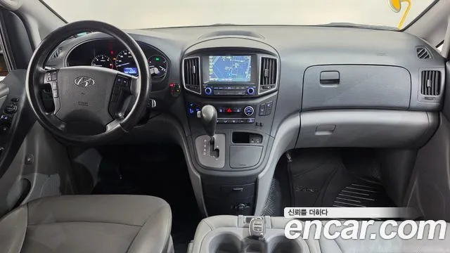 Hyundai Starex — интерьер