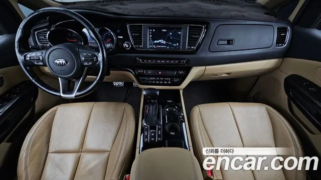 Kia Carnival — интерьер