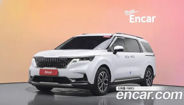 Kia Carnival — экстерьер