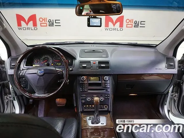 Volvo XC90 — интерьер