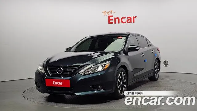 Nissan Altima