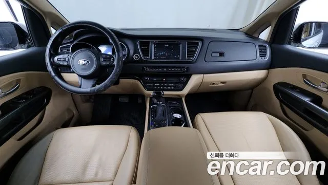 Kia Carnival — интерьер