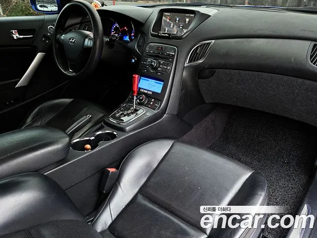 Hyundai Genesis — интерьер