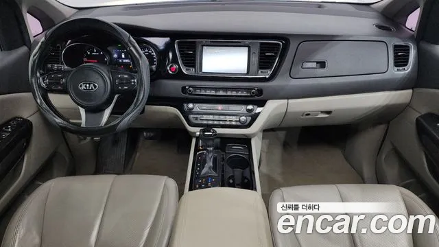 Kia Carnival — интерьер