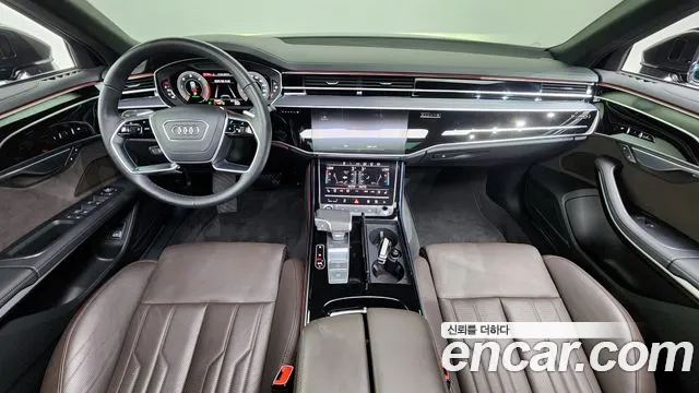 Audi A8 — интерьер