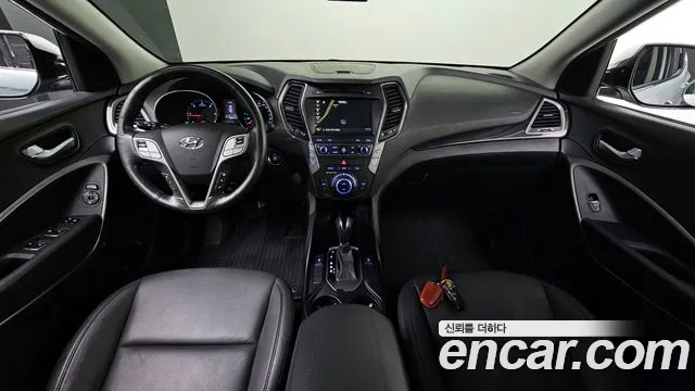 Hyundai Santa Fe — интерьер