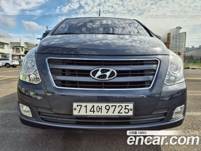 Hyundai Starex